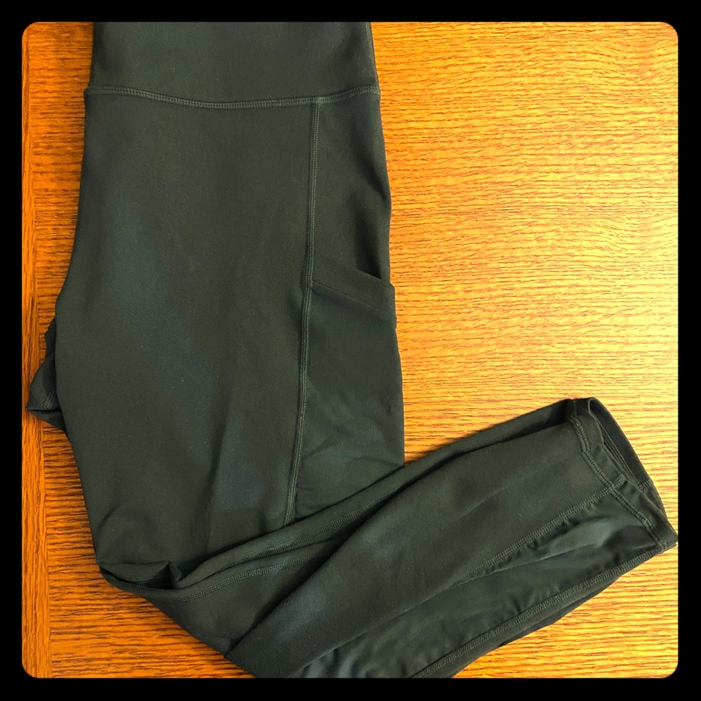 Fabletics Capri leggings